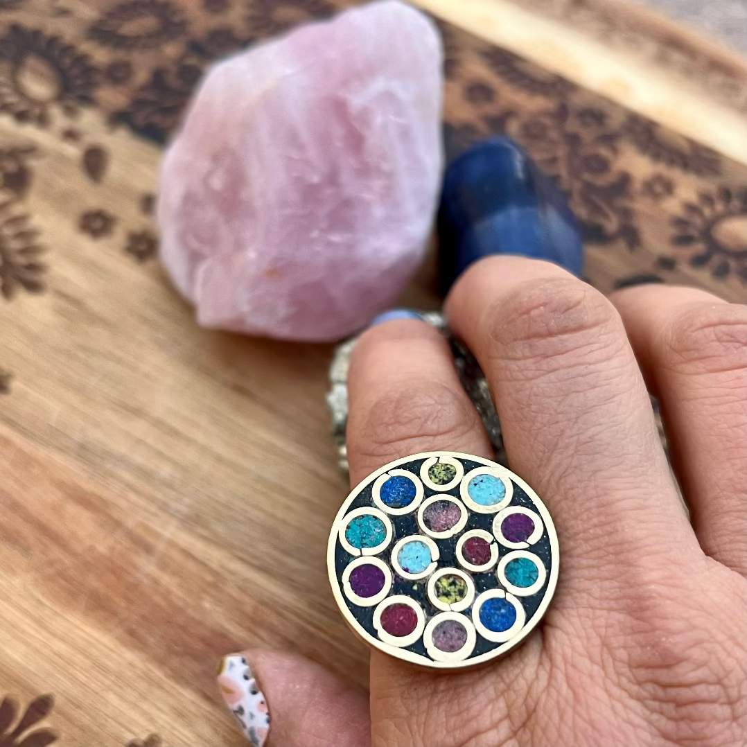 Anillo piedras y bronce