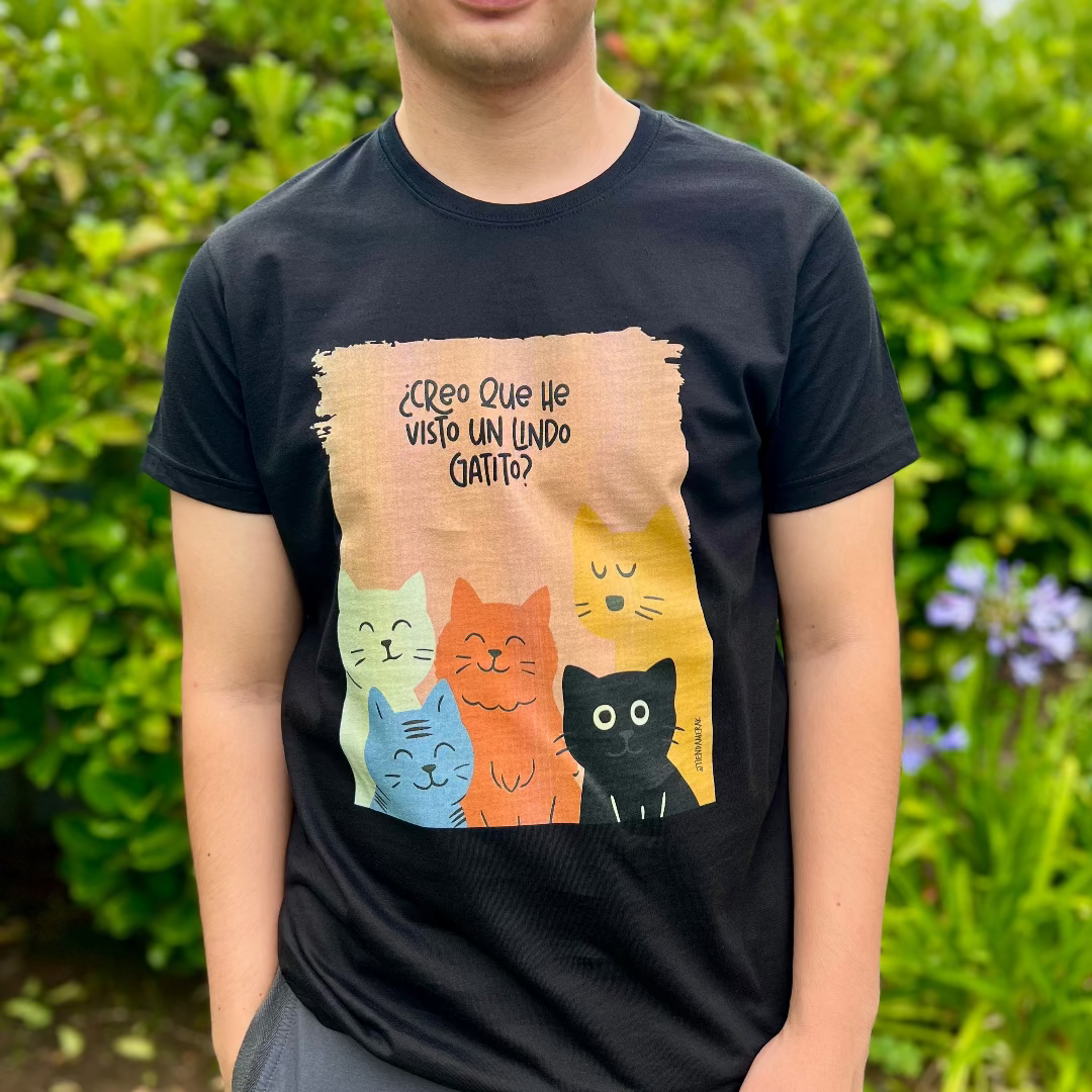 Polera infiltrada "Creo que he visto un lindo gatito" 🐱