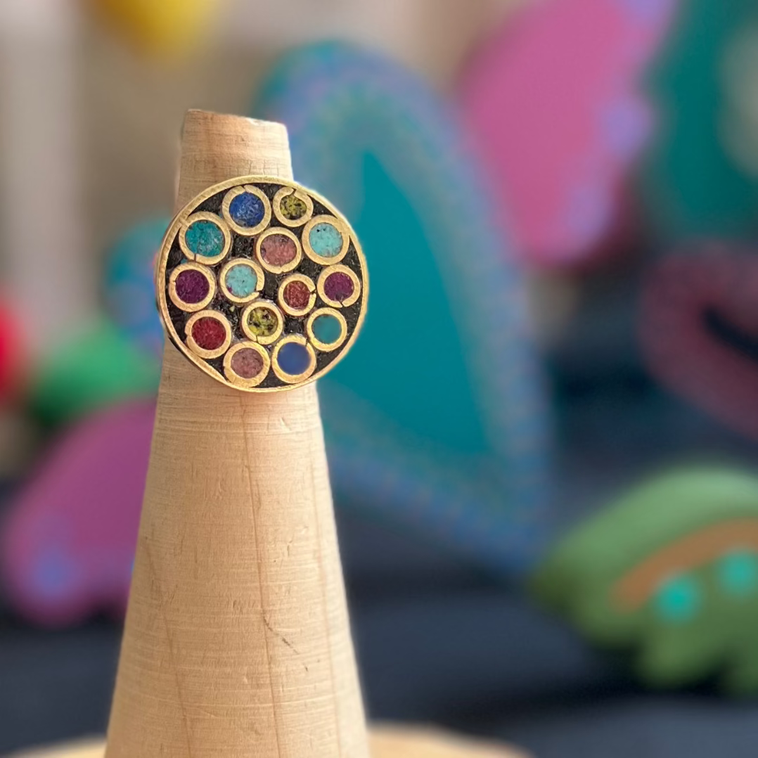 Anillo piedras y bronce