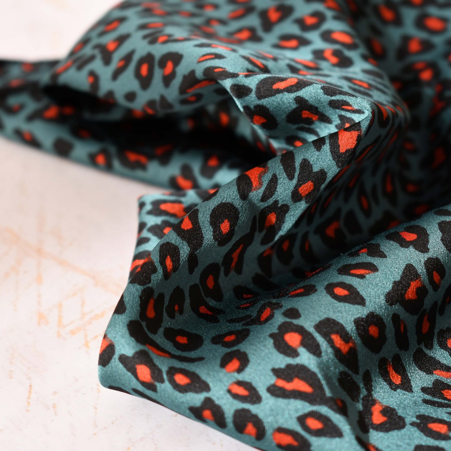 Pañuelo Animal Print Mar