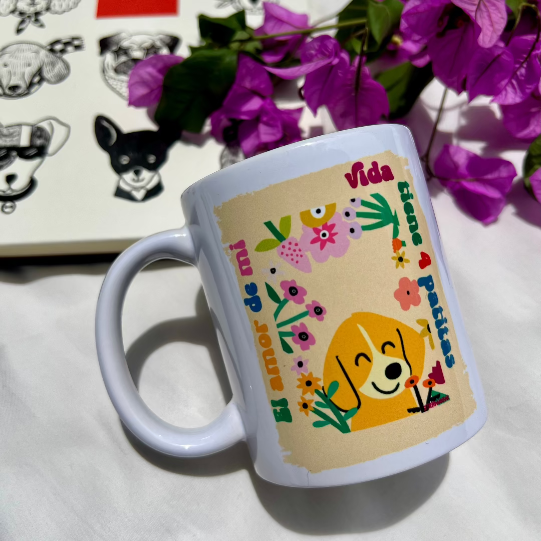 Tazón "El amor de mi vida tiene 4 patitas" ☕ 🐾