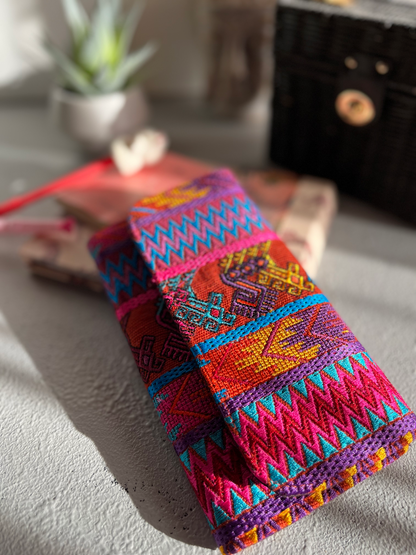 Billetera Bordada León de la Abundancia Guatemala 🇬🇹